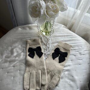 KATE SPADE BOW GLOVES